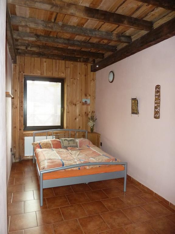 Hotel Q Ranch à Bezdekov  Chambre photo
