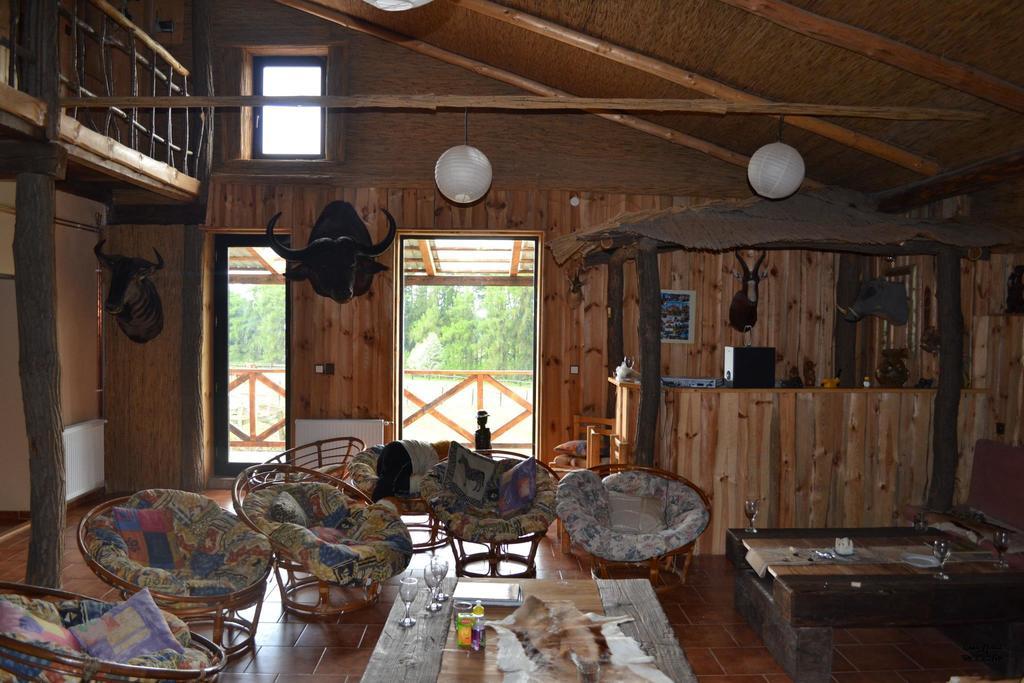 Hotel Q Ranch à Bezdekov  Extérieur photo